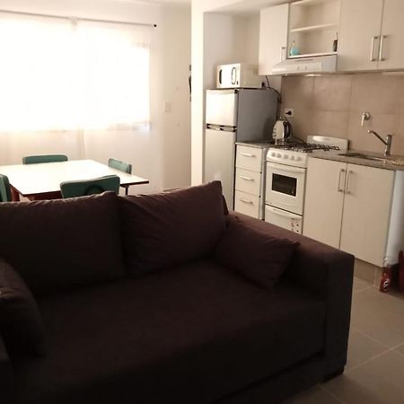 Departamento Calle Mendoza Albus -Acceso Rapido Ruta 22 General Roca Exterior photo